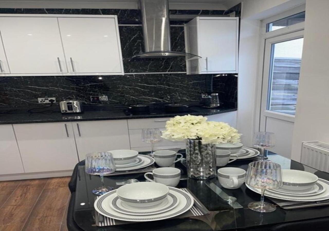 Luxury New Home Swanscombe Extérieur photo
